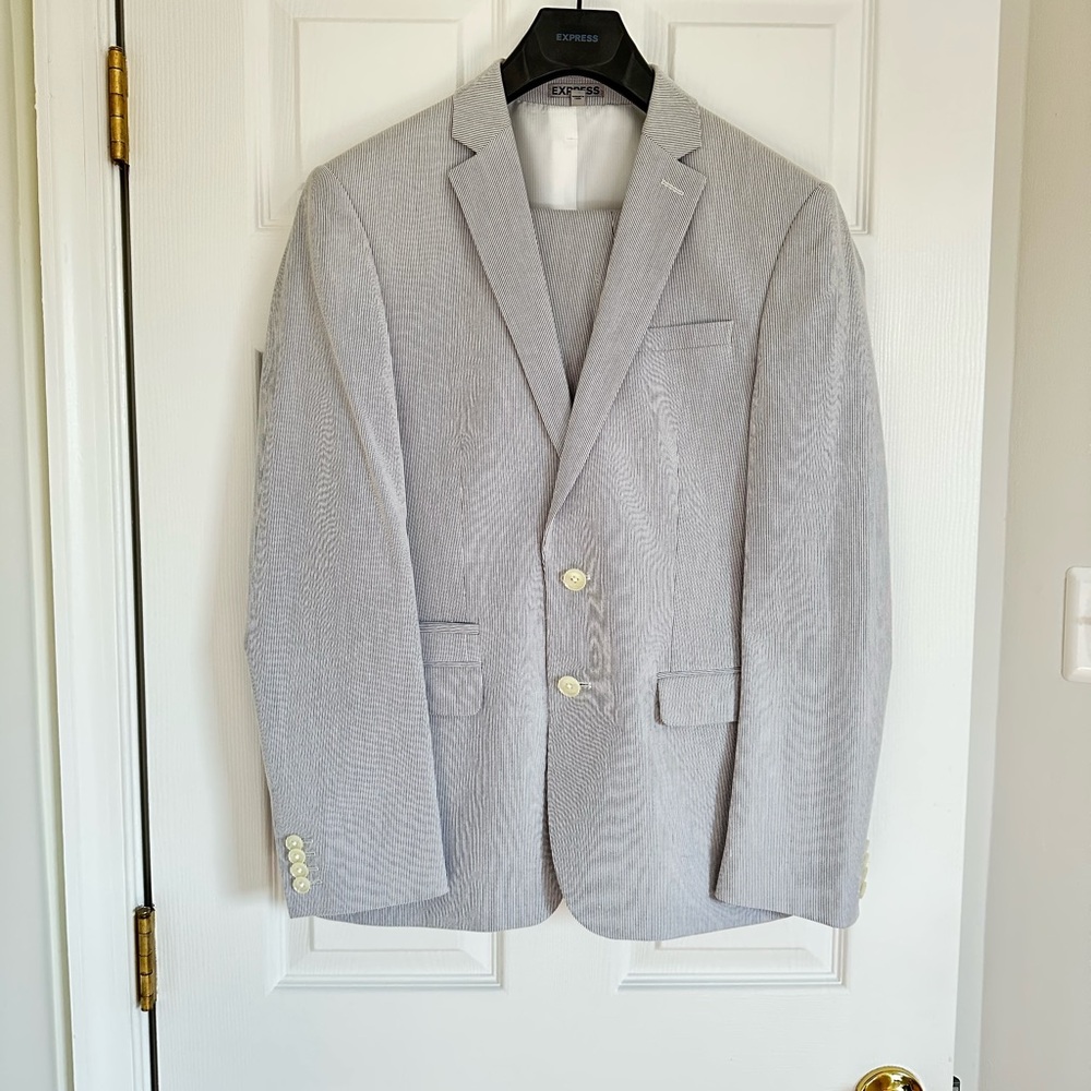 Express Gray Seersucker Suit